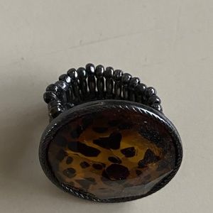 Fashion ring